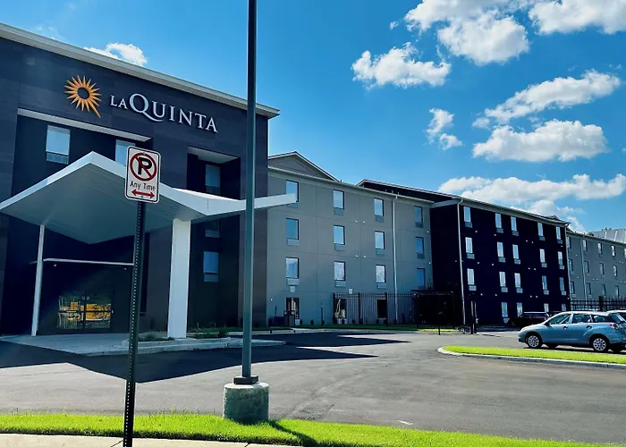 La Quinta Inn & Suites By Wyndham Memphis I-240