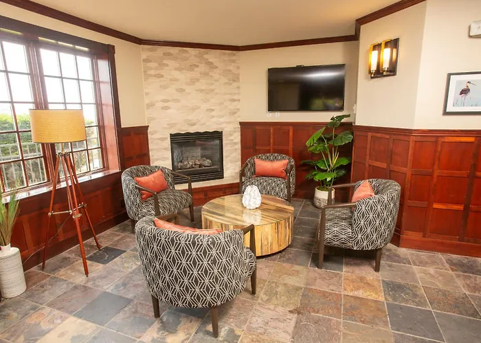 Shearwater Inn