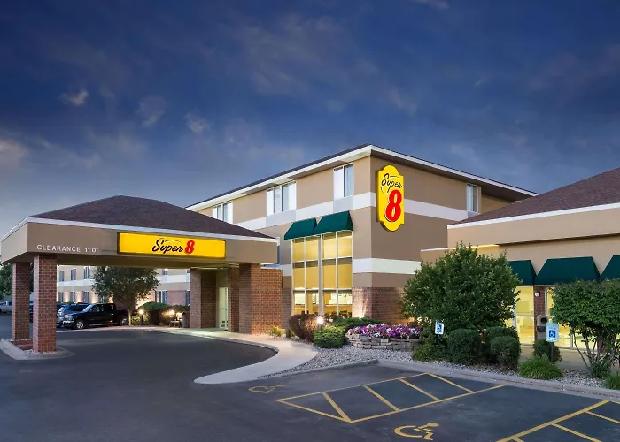 Super 8 By Wyndham Madison South