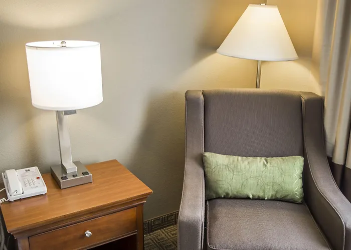 Quality Inn & Suites Bradford