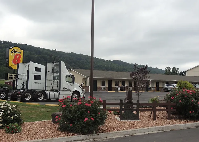 Super 8 By Wyndham Mifflinville Near Bloomsburg