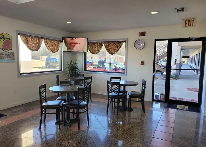 Super 8 By Wyndham Arkadelphia Caddo Valley Area