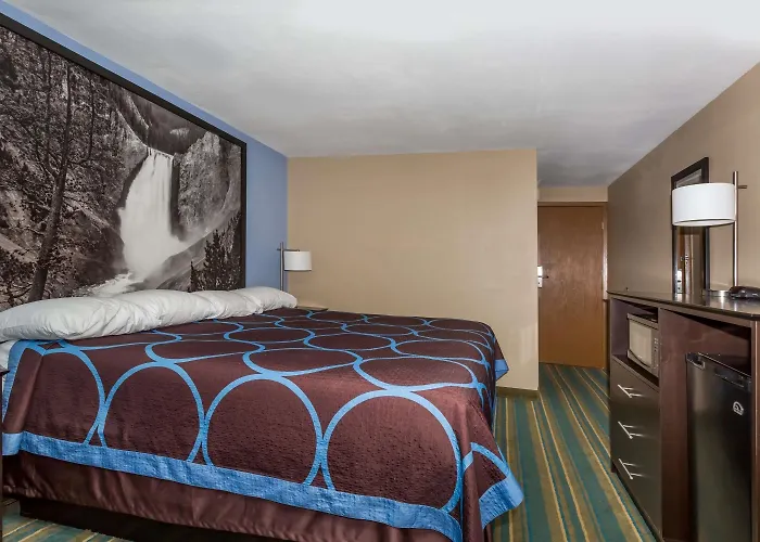 Super 8 By Wyndham Douglas