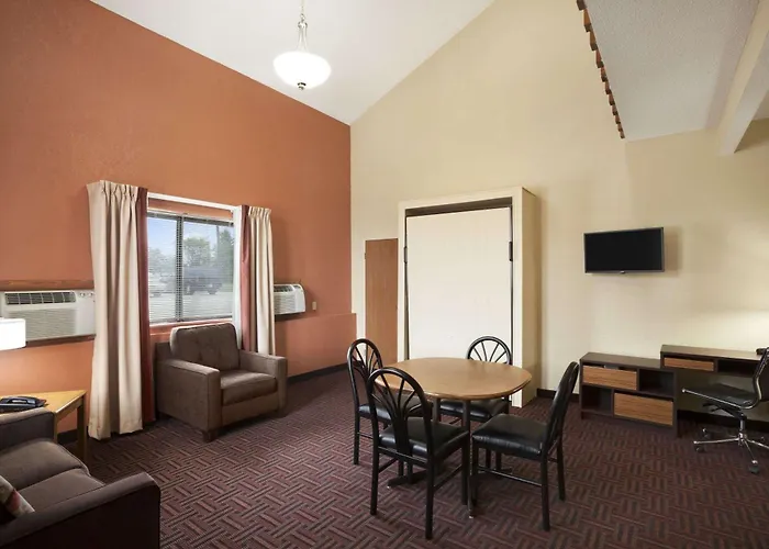 Super 8 By Wyndham Salem