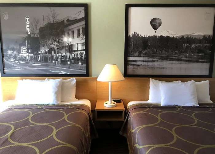 Super 8 By Wyndham Bend