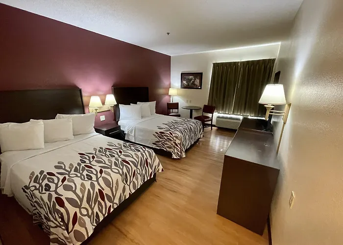 Red Roof Inn Clyde