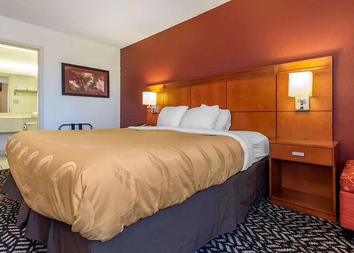 Quality Inn Falconer - Jamestown