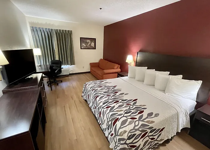 Red Roof Inn Clyde