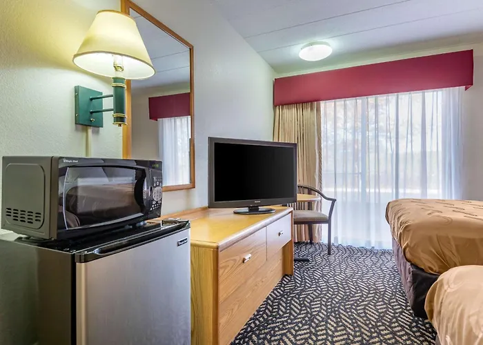 Quality Inn Falconer - Jamestown