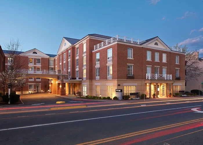 Courtyard By Marriott Charlottesville - University Medical Center