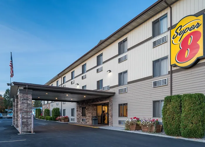 Super 8 By Wyndham Kalispell Glacier National Park