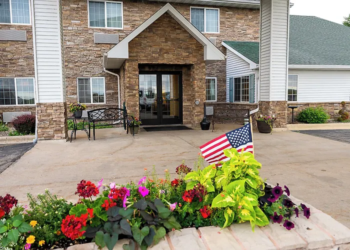 Savanna Inn & Suites