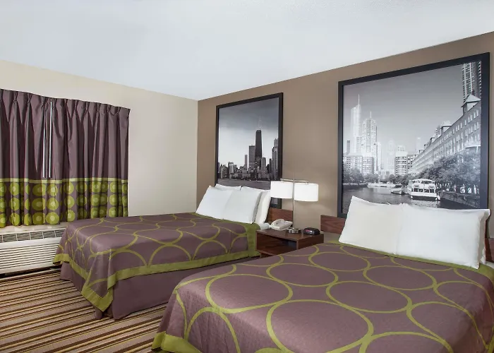 Super 8 By Wyndham Chicago/Rosemont/O'Hare/Se
