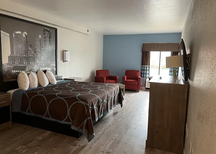 Super 8 By Wyndham Clemmons - Bermuda Run - Winston-Salem I-40