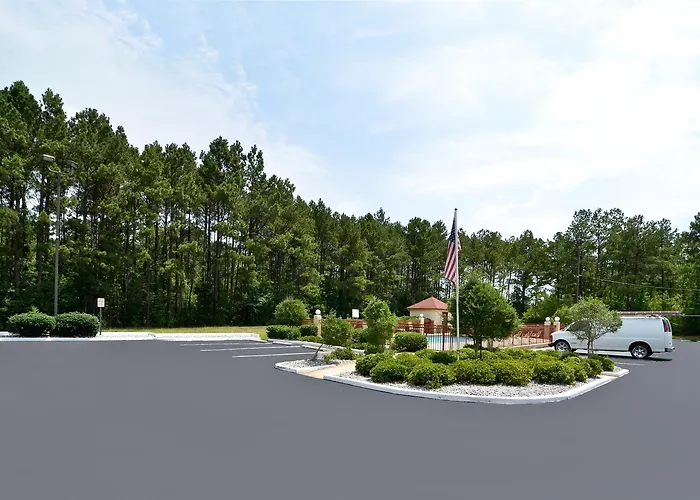 Super 8 By Wyndham Richland Ms Jackson South