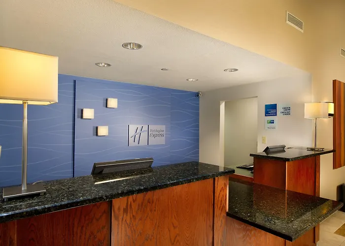 Holiday Inn Express & Suites Manassas By Ihg