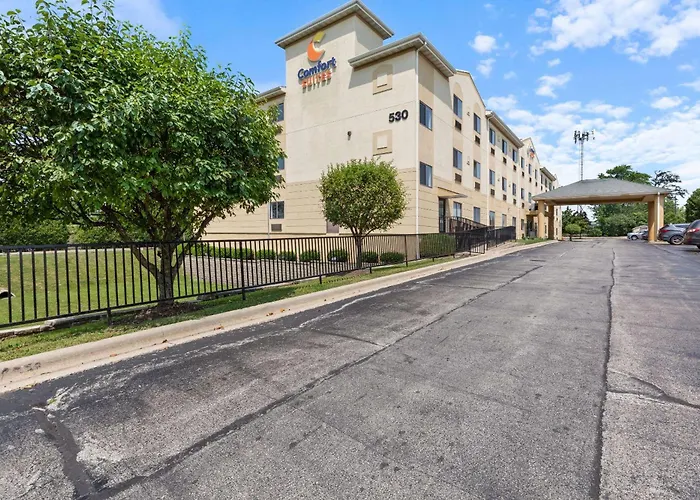 Comfort Suites Lombard - Addison