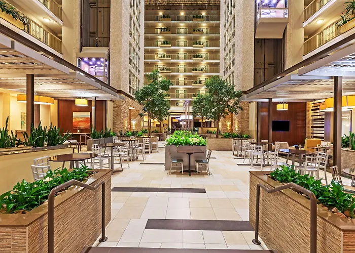 Embassy Suites By Hilton Dallas Market Center