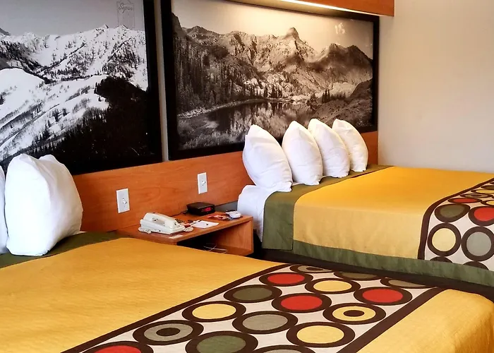 Super 8 By Wyndham Pride Midvale/Midvalley/Salt Lake City
