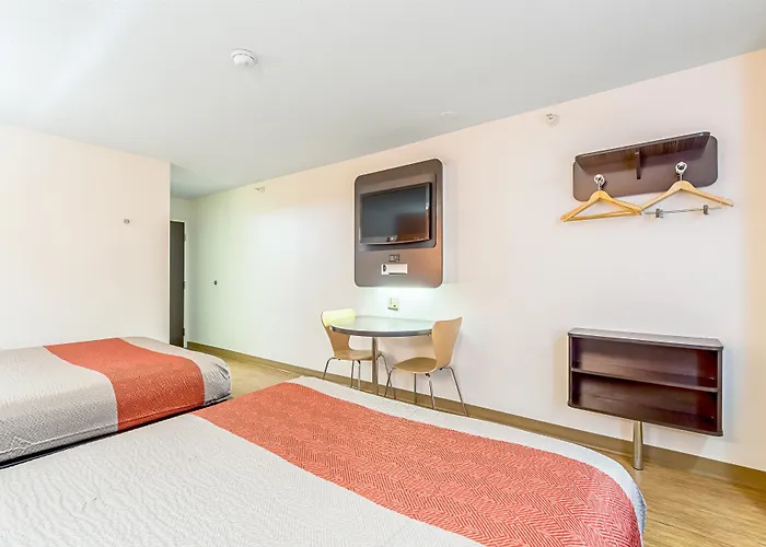 Motel 6 Indianapolis Carmel