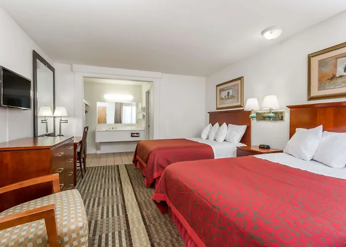 Days Inn By Wyndham Kimball