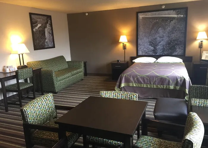 Super 8 By Wyndham Weston Wv