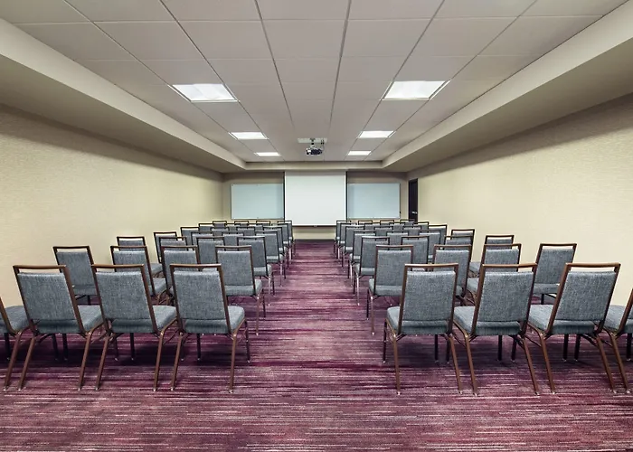 Courtyard By Marriott Dayton North