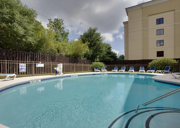Holiday Inn Express Hotel & Suites Columbia-I-20 At Clemson Road By Ihg