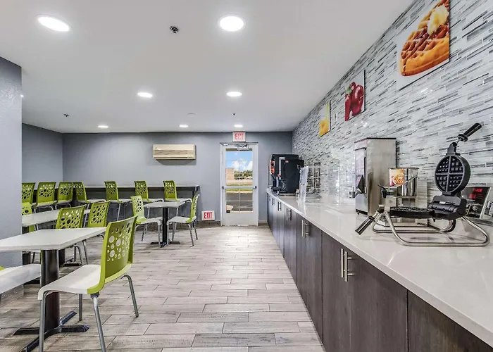 Quality Inn Owatonna Near Medical Center