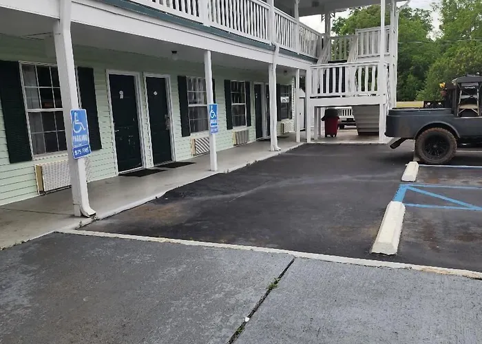 Key West Inn - Clanton