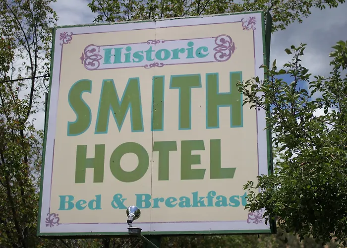Smith Hotel Bed And Breakfast