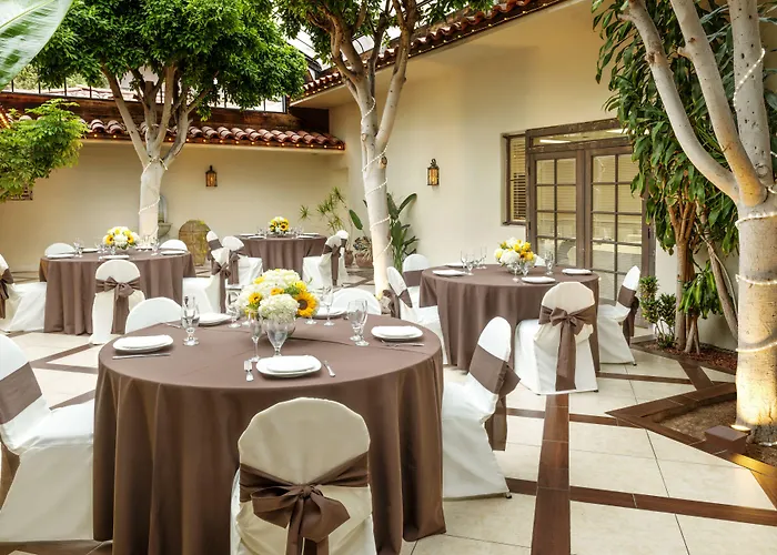 Clocktower Inn Ventura