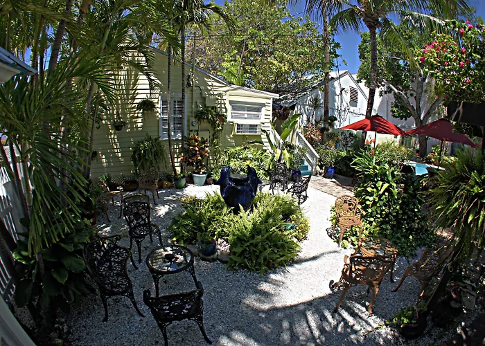 Duval Inn - Key West