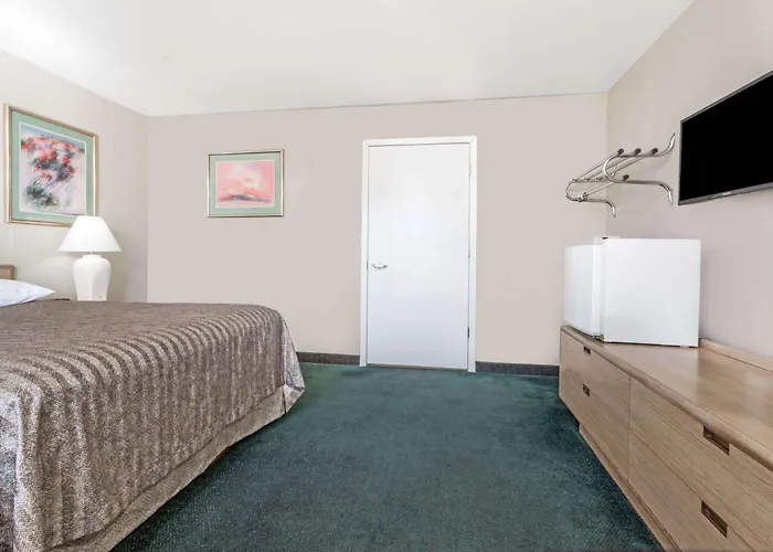 Travelodge By Wyndham La Grande