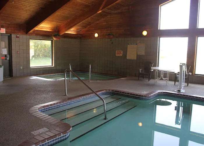 Americinn By Wyndham West Burlington