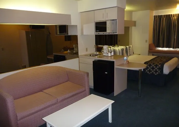 Quality Inn & Suites Near Nas Fallon