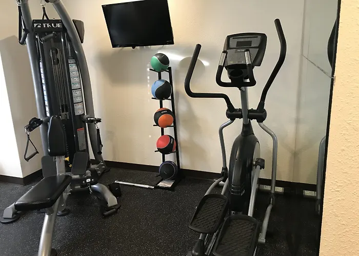 Quality Inn & Suites Near Nas Fallon