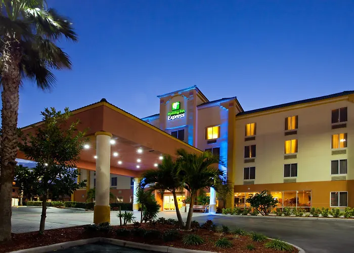 Holiday Inn Express Hotel & Suites Cocoa Beach By Ihg