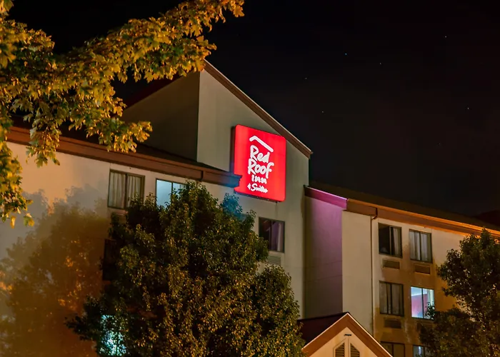 Red Roof Inn & Suites Indianapolis Airport