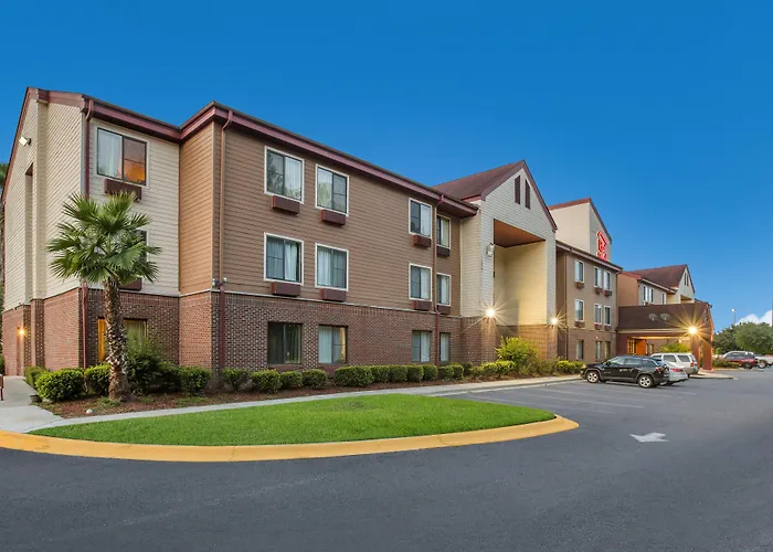 Red Roof Inn & Suites Savannah Airport