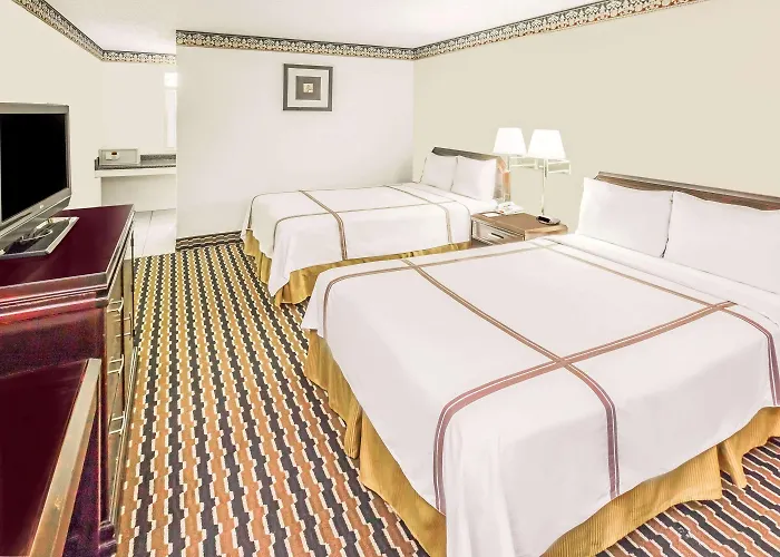 Travelodge By Wyndham Shreveport La