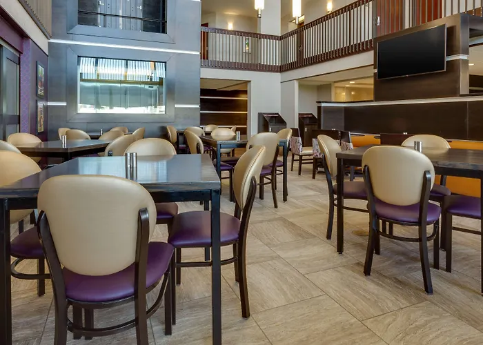 Drury Inn & Suites Overland Park