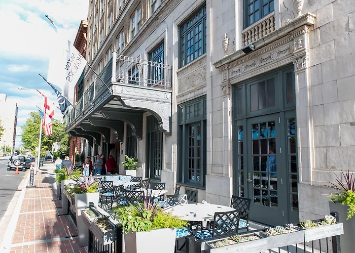 Redmont Hotel Birmingham - Curio Collection By Hilton