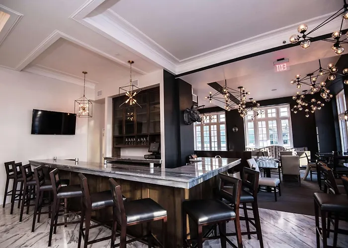 Redmont Hotel Birmingham - Curio Collection By Hilton