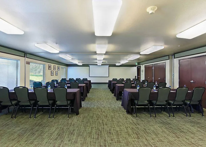 Oxford Suites Yakima