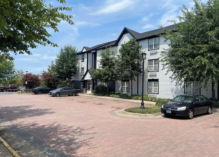 Mainstay Suites Sterling Near Dulles Town Center
