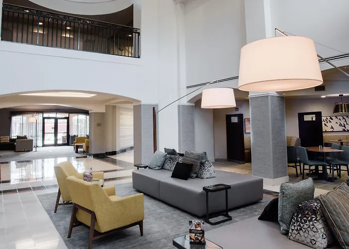 Courtyard By Marriott Hickory