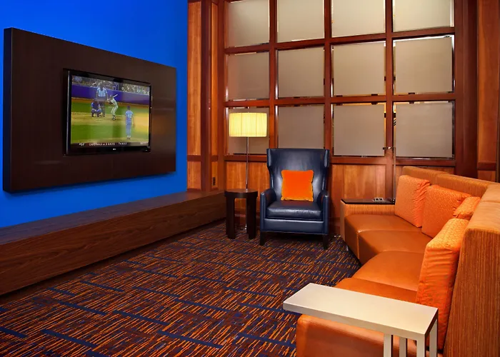Courtyard By Marriott Baltimore Downtown Inner Harbor