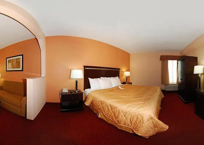 Comfort Inn & Suites Lincoln I-20