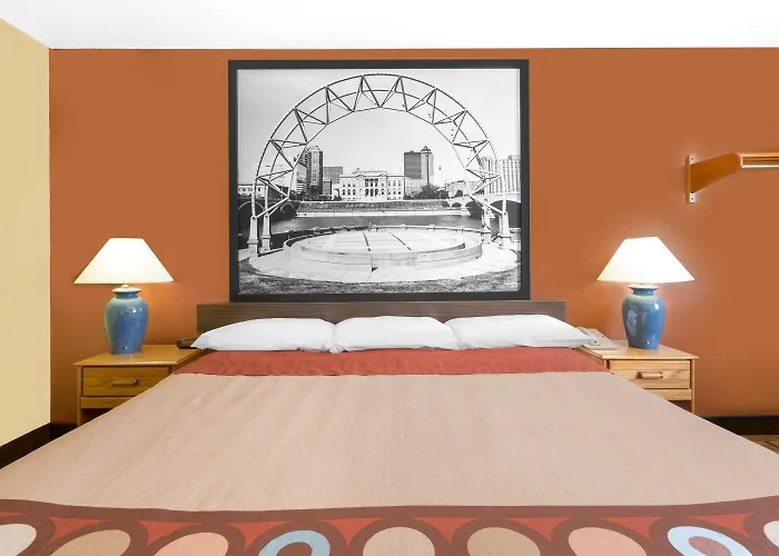 Super 8 By Wyndham Boone
